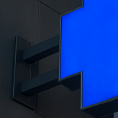 Suport telescopic pentru ecran